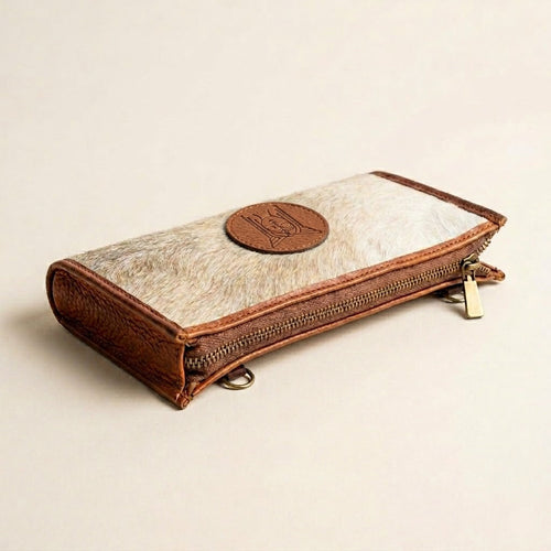Cartera de viaje con textura animal